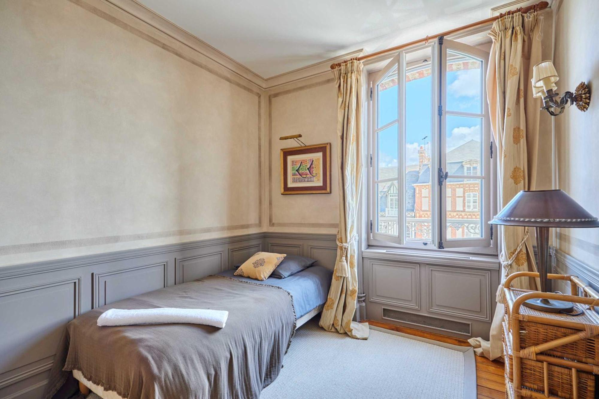 Luxurious 4 Bedroom Duplex, 200M From Place Morny Deauville Zewnętrze zdjęcie